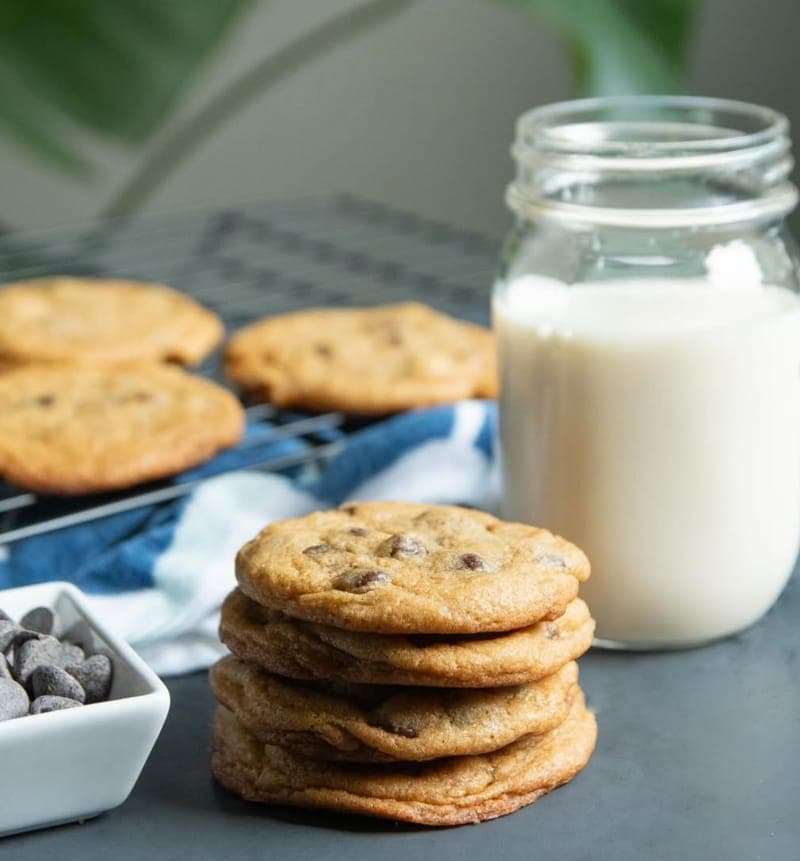 Chocolate chip cookies with milk - classic vegan treats