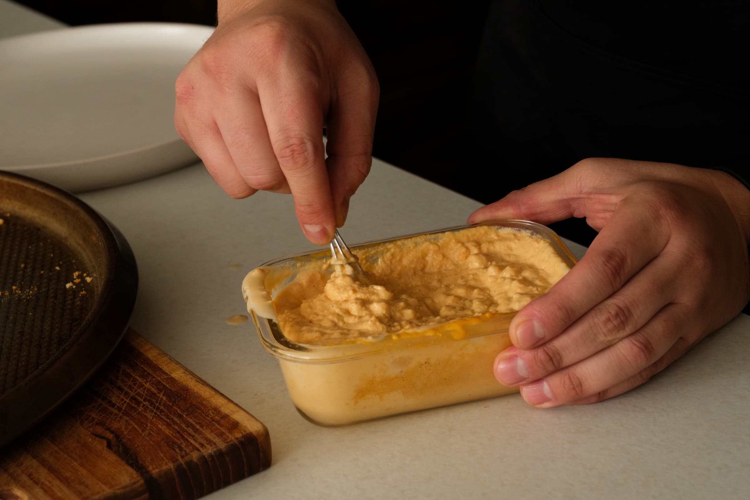 Preparing vegan cheese whiz